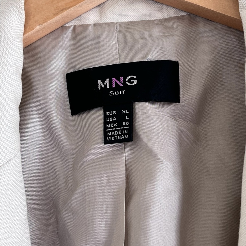 Last Chance! Mango Cream Blazer - Picture 4 of 12